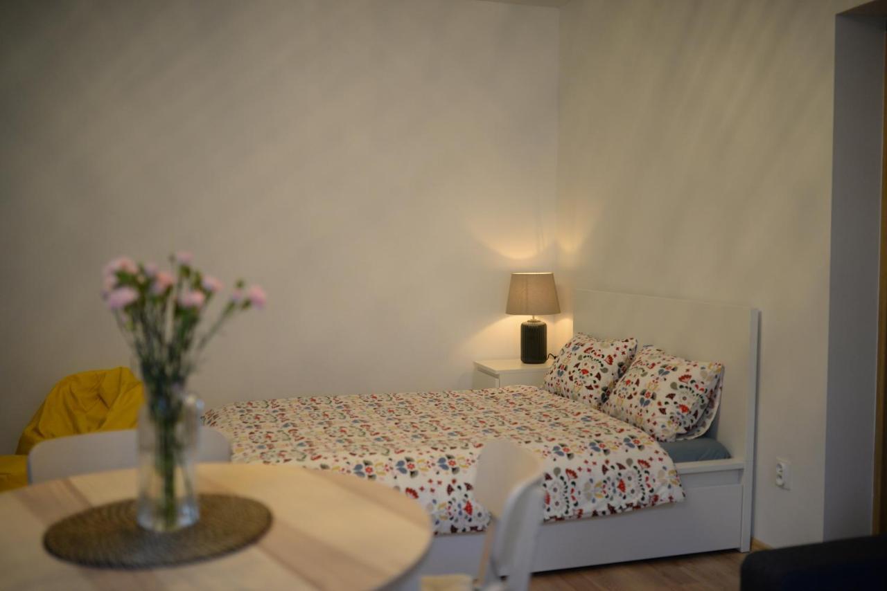 Wood Apartment Катовице Экстерьер фото